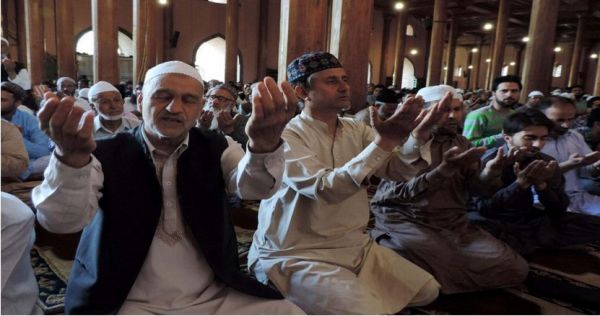 ईश्वर और अल्लाह को क्यों लड़वाएं?