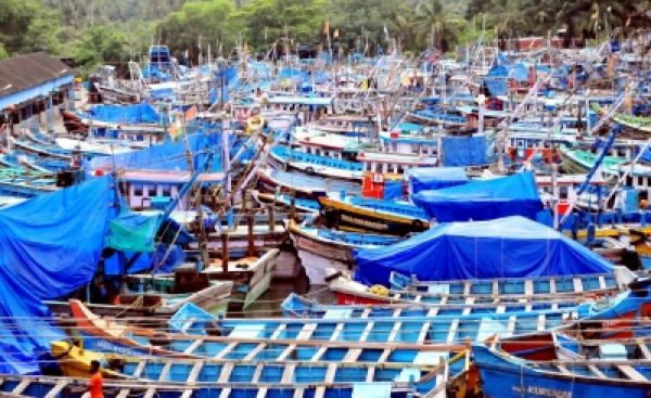 केरल में गुरुवार से लगेगा 52 दिवसीय ट्रॉलिंग बैन