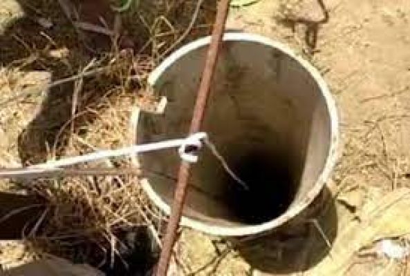 गुजरात: बोरवेल में गिरा दो साल का बच्चा, 40 मिनट बाद बाहर निकाला गया