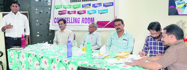 एक संचारक के रूप में कबीर आज भी प्रासंगिक, कबीर जयंती पर अग्रसेन महाविद्यालय में विचार गोष्ठी