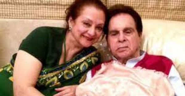 दिलीप कुमार को भारत रत्न से सम्मानित किया जाना चाहिए: सायरा बानो