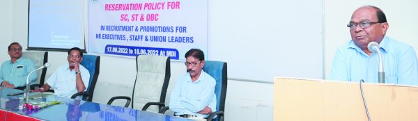 रिजर्वेशन पालिसी फॉर एससी/एसटी, ओबीसी इन रिक्रूटमेंट एण्ड प्रमोशन पर एसईसीएल में प्रशिक्षण