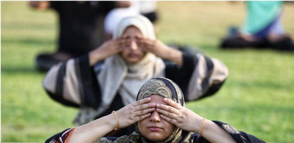 योग का विरोध क्यों?