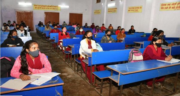 शिक्षा में संस्कृत अनिवार्य करें