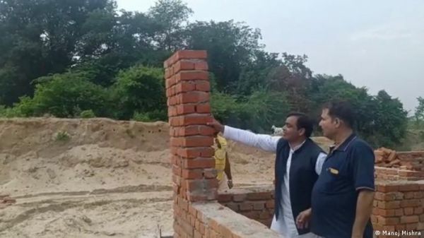 वायरल वीडियो वाले यूपी के एमएलए पर ही एफआईआर