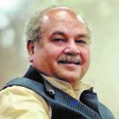 इस अँधेरे में