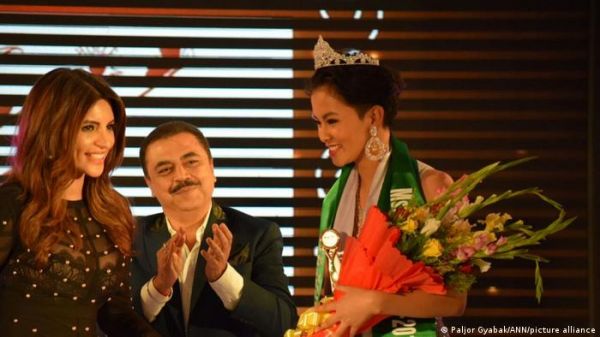 भूटान में एलजीबीटीक्यू समुदाय के लिए कैसे बेहतर हुई स्थिति