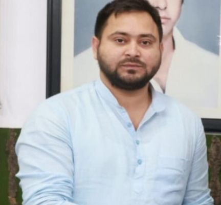 तेजस्वी यादव का मोदी सरकार पर आरोप, हर महीने युवाओं से छीन रही 1.3 करोड़ नौकरियां