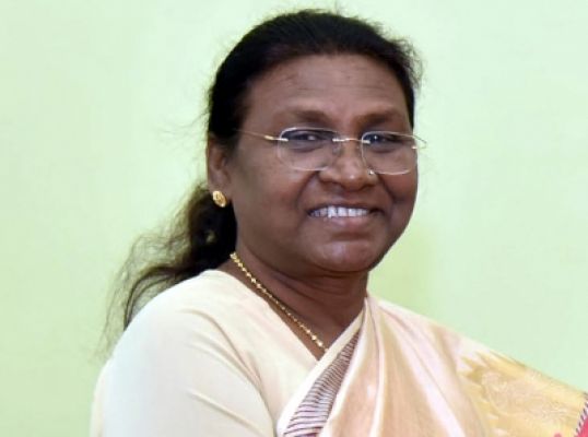 एनडीए की राष्ट्रपति उम्मीदवार द्रौपदी मुर्मू देहरादून पहुंचीं, सांसदों व विधायकों के साथ करेंगी बैठक