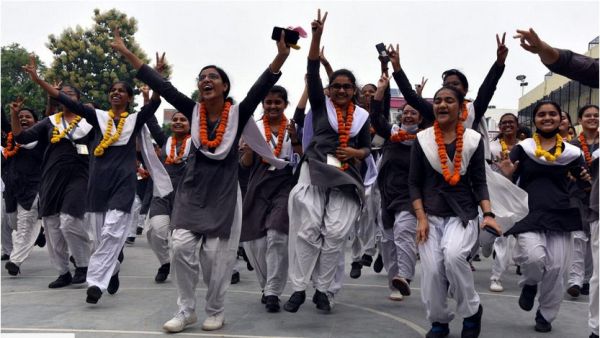 मेडिकल की पढ़ाई हिंदी में