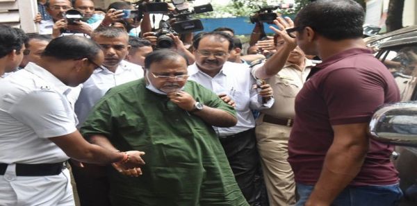 ममता सरकार की दुर्दशा