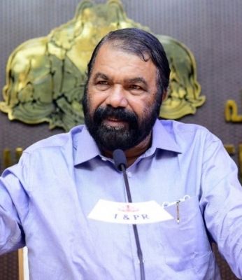 केरल में शिक्षा मंत्री शिवनकुट्टी की जगह ले सकते हैं वी. जॉय