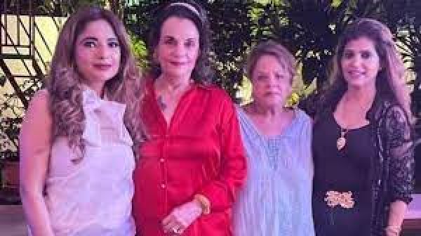 मुमताज़: 75 की उम्र में 18 साल वाला अंदाज़- जन्मदिन पर विशेष