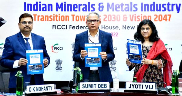 खनिज और धातु क्षेत्र के लिए भविष्य की योजना पर विचार-विमर्श करने एनएमडीसी और फिक्की सम्मेलन का आयोजन