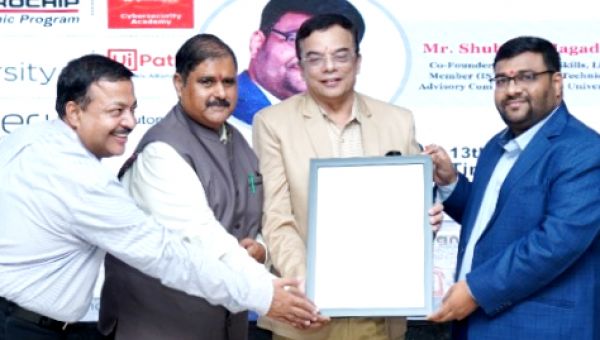 डिजिटल रुप से तैयार, तकनीकी स्किल्स में अपडेट और उद्योग कौशल विकास बढ़ाने विश्वप्रसिद्ध एडूस्किल्स के साथ कलिंगा विश्वविद्यालय ने किया एमओयू