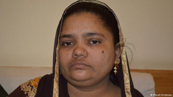 गुजरात- बिलकिस बानो गैंगरेप केस में सभी दोषियों की रिहाई