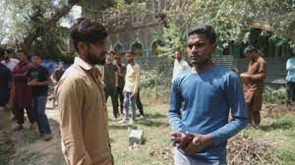 कश्मीर में बढ़ते हमलों के बीच खौफ़ में रहते बाहर से आए मज़दूर: ग्राउंड रिपोर्ट