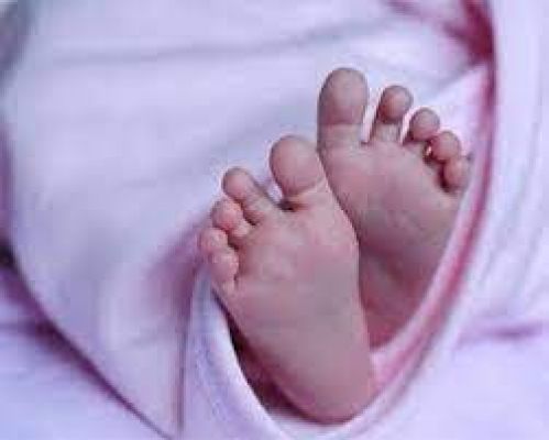यूक्रेन में नवजात बच्चों को बचाने की कोशिश में लगे चिकित्सक