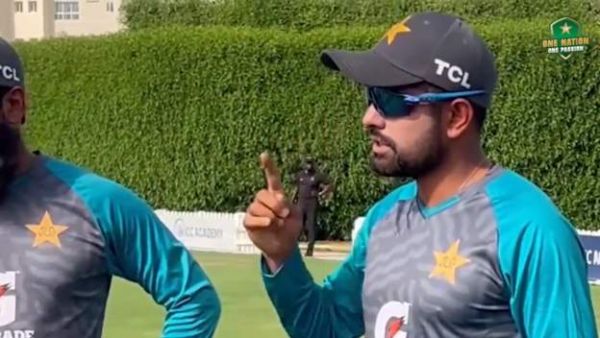 पाकिस्तान के कप्तान बाबर आज़म ने अपनी टीम से पिछला विश्व कप याद करने को क्यों कहा?