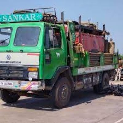 कटनी जिले में तेज रफ्तार ट्रक ने 12 गायों को कुचला