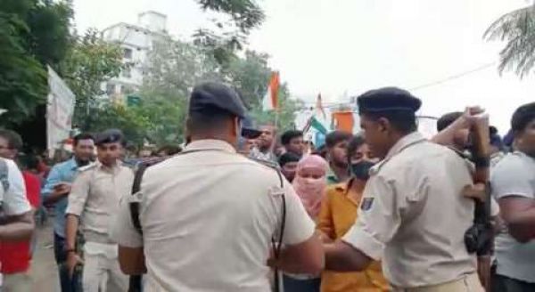 बीपीएससी अभ्यर्थियों का पटना में प्रदर्शन, पुलिस ने किया लाठीचार्ज