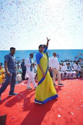 वाई.एस. शर्मिला का मकसद तेलंगाना की राजनीति में कदम रखना, अक्टूबर 2021 से कर रहीं पदयात्रा