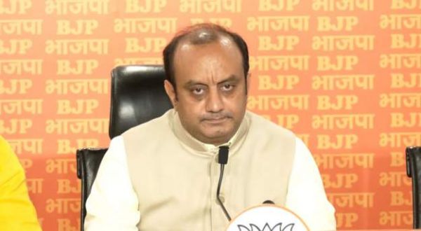 बीजेपी ने शराब के ठेकों में कथित धांधली पर फिर जारी किया स्टिंग, केजरीवाल से पूछे सवाल