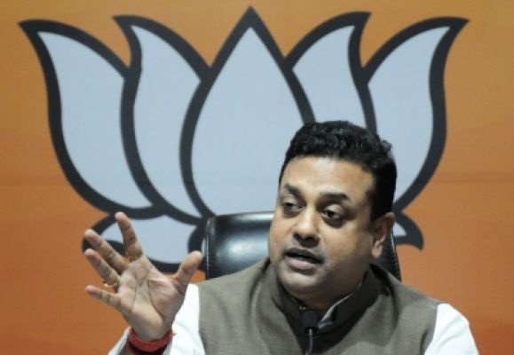 बयान बहादुर और आत्ममुग्ध मुख्यमंत्री हैं केजरीवाल : संबित पात्रा