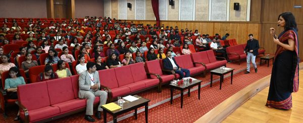 मैक में औद्योगिक क्रान्ति पर स्किल डेव्हलपमेण्ट प्रोग्राम