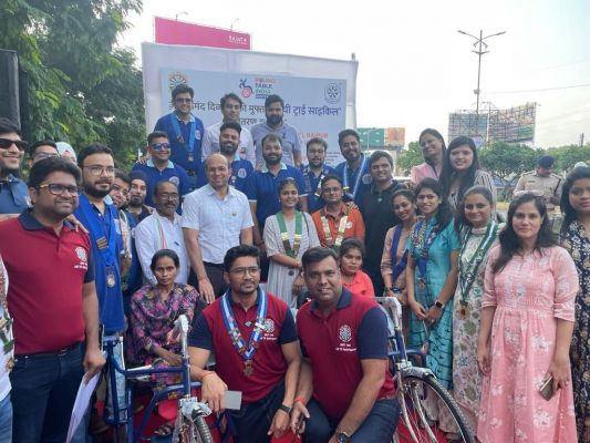 राउंड टेबल इंडिया ने दिव्यांगों का सफ़र किया आसान, मुफ़्त में दी गई 25 से ज़्यादा ट्राई साइकिल