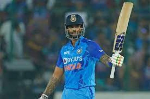 ऑस्ट्रेलिया से मैच के पहले सूर्यकुमार यादव को था बुख़ार, बताया कैसे खेले