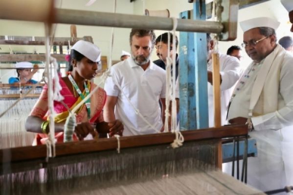 अन्याय के खिलाफ बापू की तरह भारत को एकजुट करेंगे : राहुल गांधी