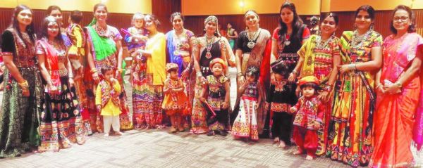 अविनाश ग्रुप सोसाइटियों में डांडिया-गरबा