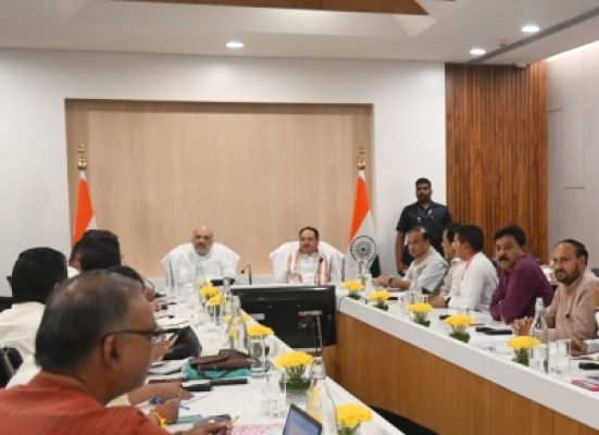 असम: शाह ने अधिकारियों से की मुलाकात, बाढ़ से जुड़े मुद्दों पर की चर्चा