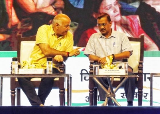 दिल्ली के उपराज्यपाल ने केजरीवाल से कहा, सिसोदिया के 'निराधार' पत्र पर संज्ञान लें