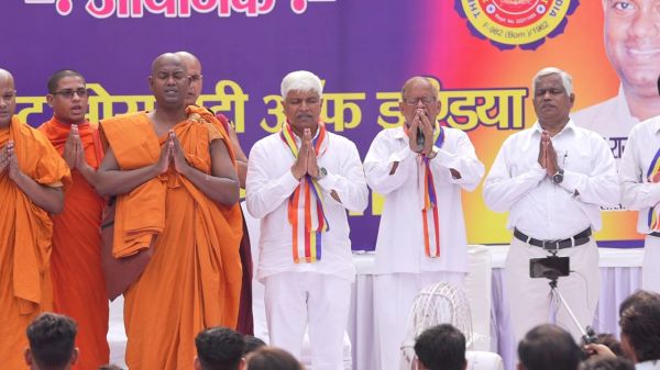 ‘छत्तीसगढ़’ का संपादकीय :  भगत सिंह-अंबेडकर की फोटो से मोहब्बत और नसीहतों से नफरत कैसे चलेगी?
