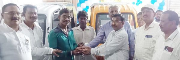 महामाया ऑटो ई रिक्शा का उद्घाटन