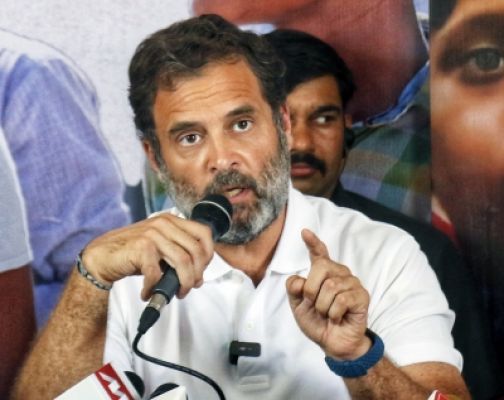 यात्रा से नाखुश यूपी के राजनीतिक वर्ग का सवाल : क्या राहुल पिकनिक पर हैं?