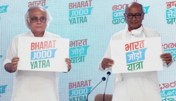 भारत जोड़ो यात्रा : राहुल गांधी के दो मजबूत हाथ, दिग्विजय सिंह और जयराम रमेश