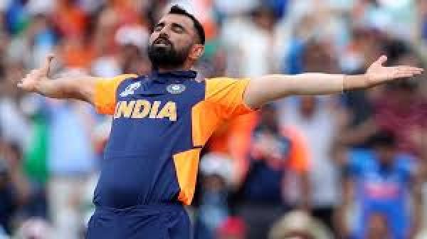 मोहम्मद शमी आख़िरी ओवर में आए और छा गए, वार्म-अप मैच में ऑस्ट्रेलिया हारा