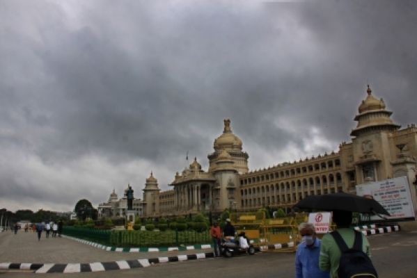 कर्नाटक में 5 दिनों तक भारी बारिश, आईएमडी ने जारी किया येलो अलर्ट