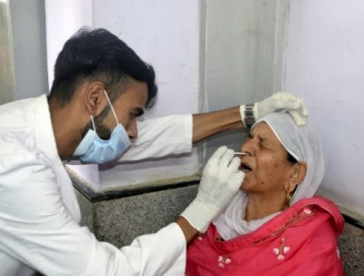 भारत में दर्ज हुए 2,141 नए कोविड मामले, 20 मौतें