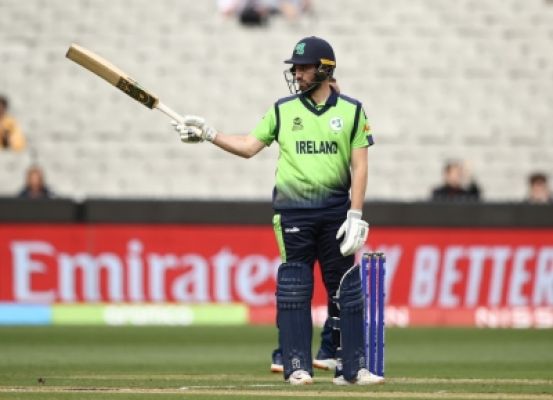 आयरलैंड ने इंग्लैंड को दिया 158 का लक्ष्य