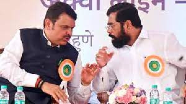 भाजपा-शिवसेना गठबंधन कुछ सीटों पर अलग और अन्य पर साथ लड़ेगा चुनाव: फडणवीस
