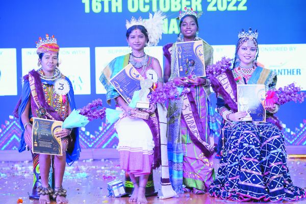कलिंगा विवि की सावित्री ने ग्लोबल ट्राइबल क्वीन कॉन्टेस्ट में बिखेरी चमक