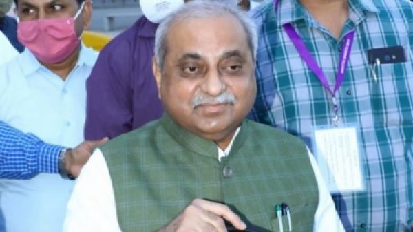 घड़ी बनाने वाली कंपनी को दिया मोरबी पुल का रिनोवेशन कॉन्ट्रैक्ट, गुजरात के पूर्व उपमुख्यमंत्री ने उठाए सवाल