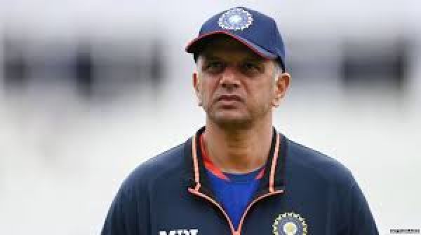 सूर्यकुमार यादव को खेलते देखना अद्भुत है: द्रविड़