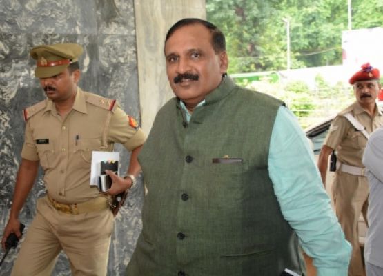 आईटी ने यूपी के सेवानिवृत्त पूर्व प्रमुख सचिव दीपक सिंघल को किया तलब