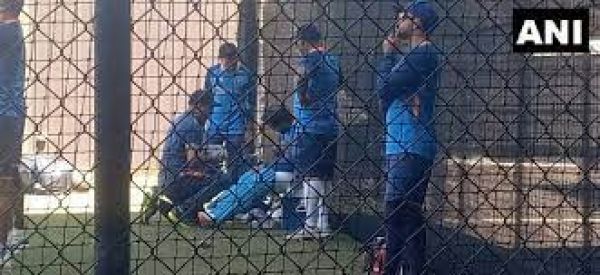 सेमीफ़ाइनल मैच से पहले प्रैक्टिस के दौरान रोहित शर्मा को लगी चोट