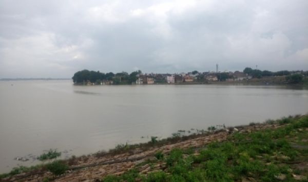 पर्यटन को बढ़ावा देने के लिए गंगा के किनारे वाटर स्पोर्ट्स